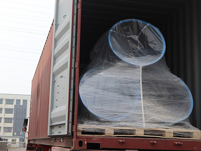Entrega de accesorios de tuberías de acero al carbono