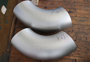 Codo de acero inoxidable de 90°